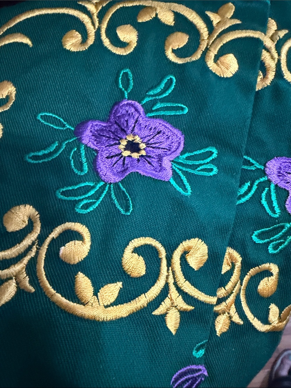 Green Embroidered Midi Dirndl Dress with White Blouse - Picture 7 of 7